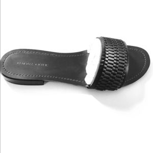 KENDALL + KYLIE KENNEDY SLIDE SANDAL BLACK SIZE 8